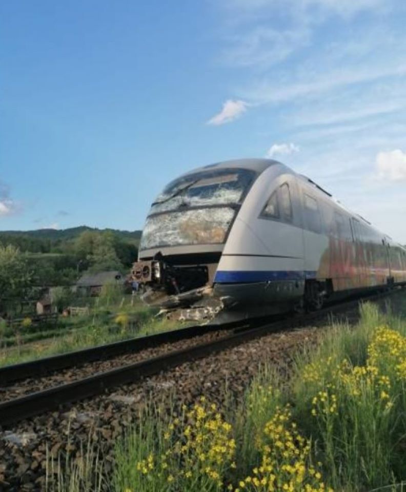 accident tren oradea (1)