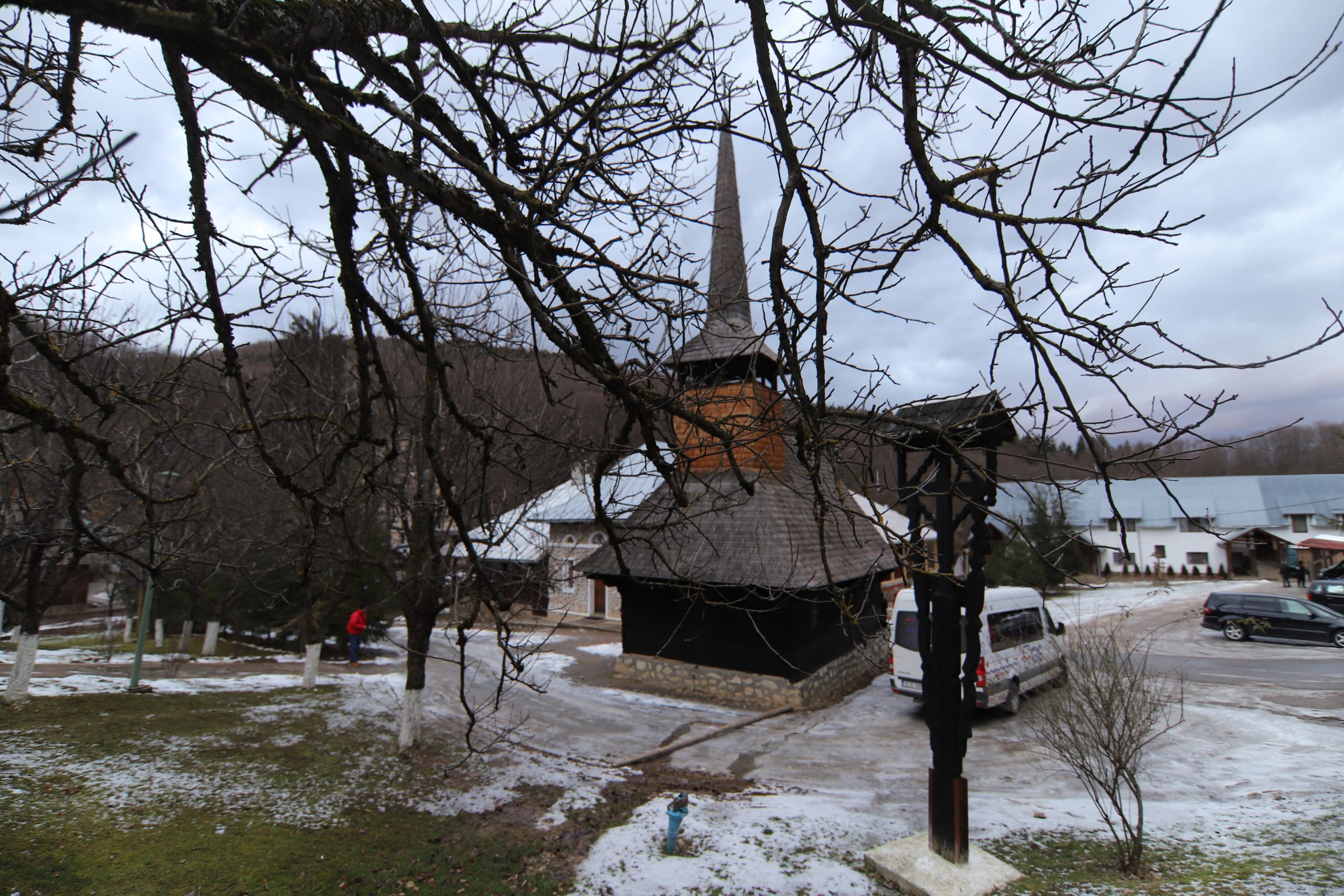 Biserica Manastirea Izbuc FOTO Stefan Ristache