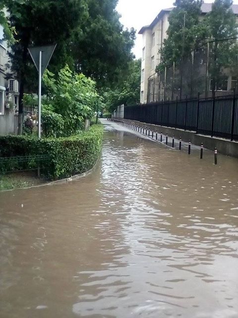 inundatie Calea Salcâmilor Oradea (2)