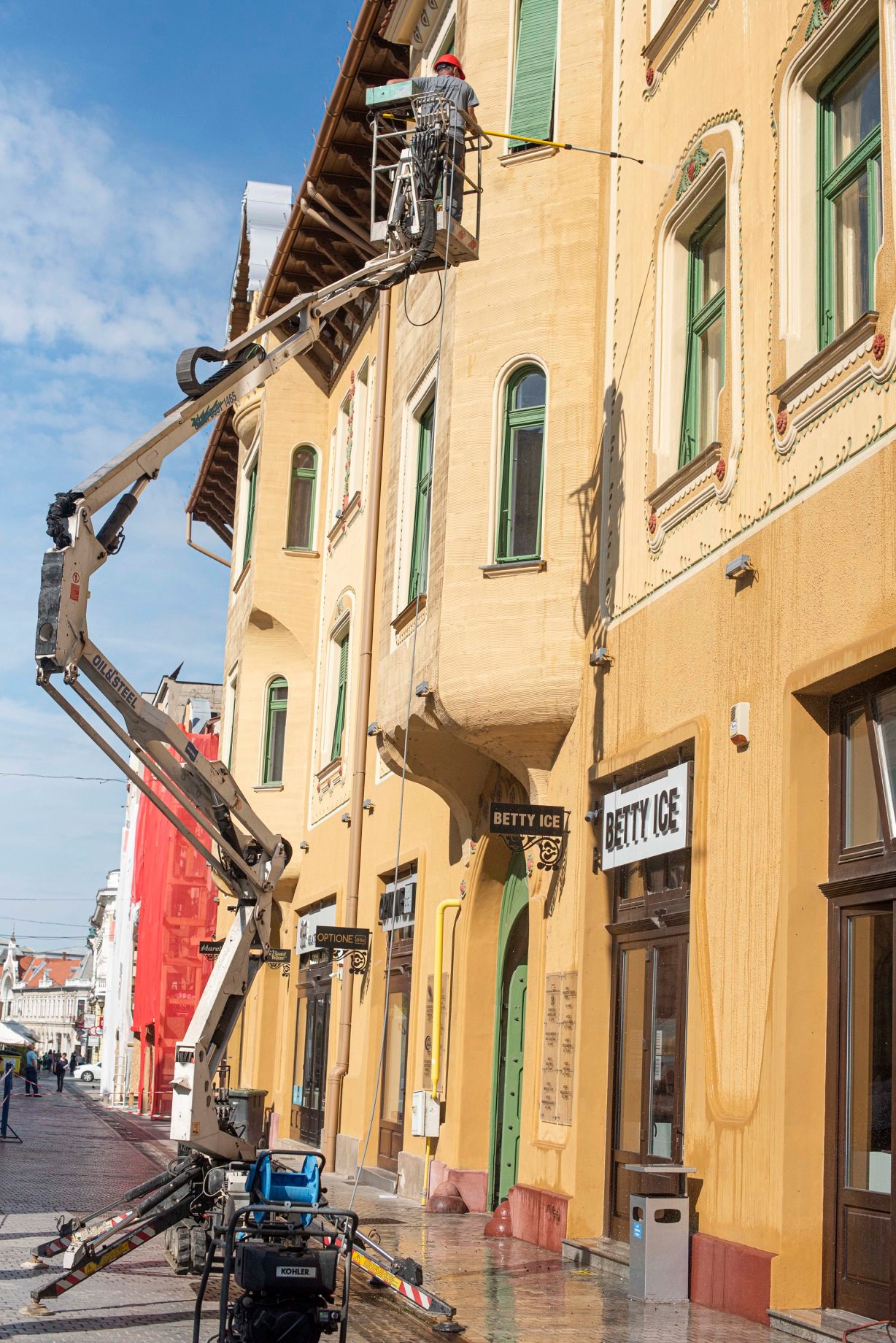 curatare fatade palatul stern oradea (5)