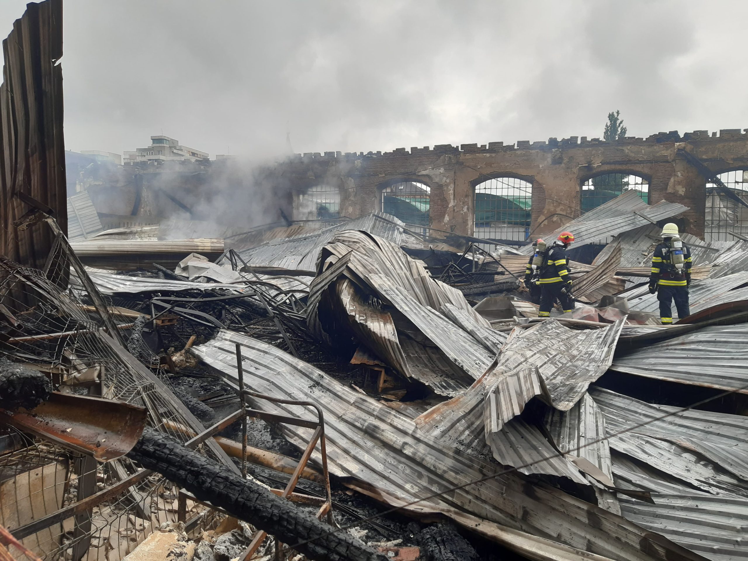 piata mare cetate incendiu (11)