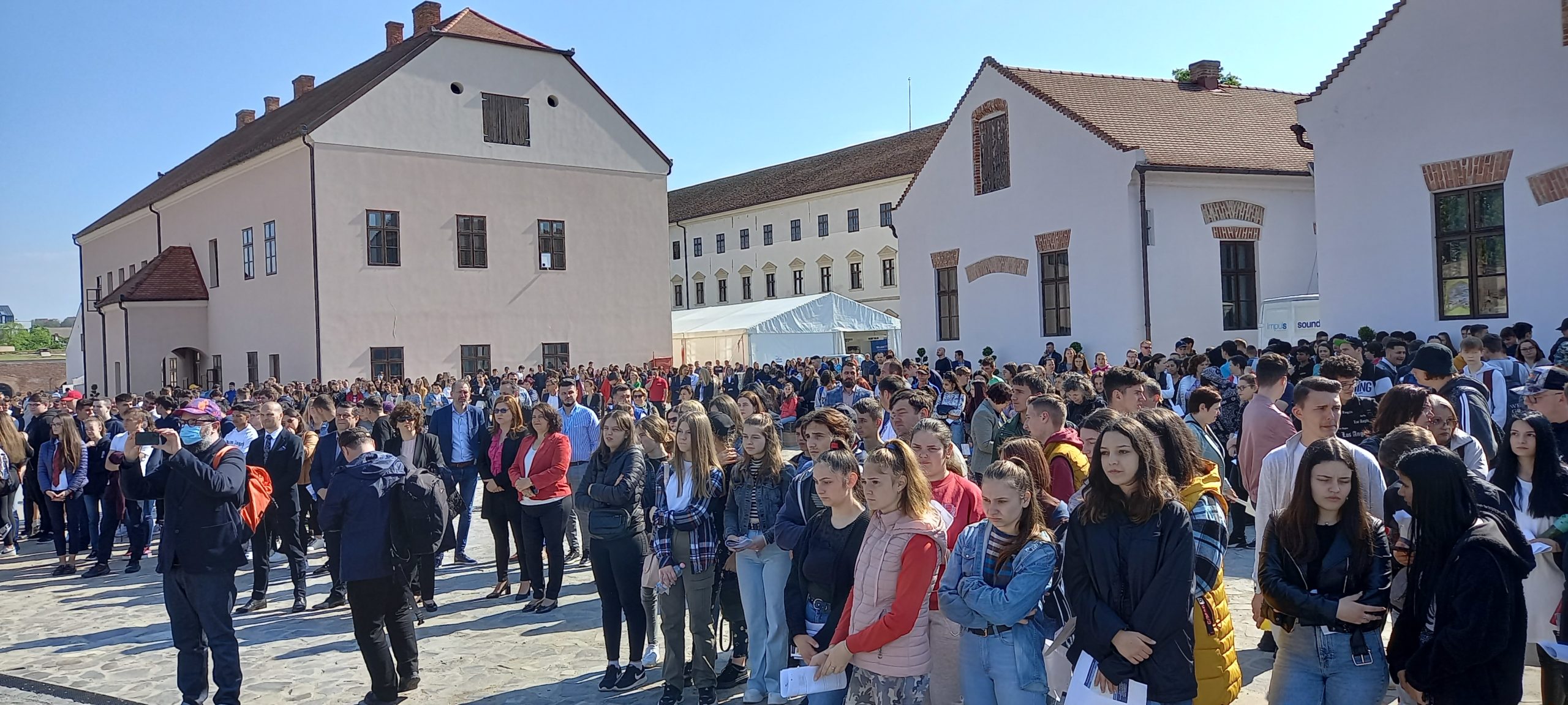 FOTO: Târg locuri de muncă și orientare în carieră 04.05.2022