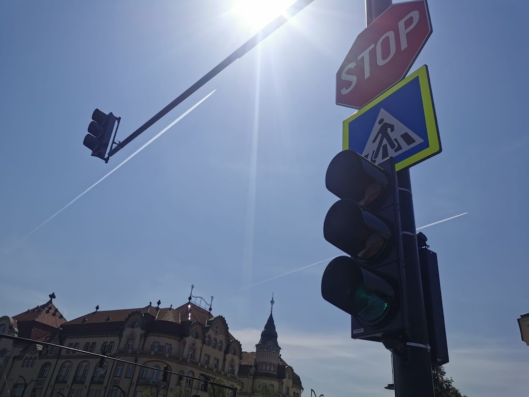 FOTO: Intersecția a fost semaforizată 09.05.2022