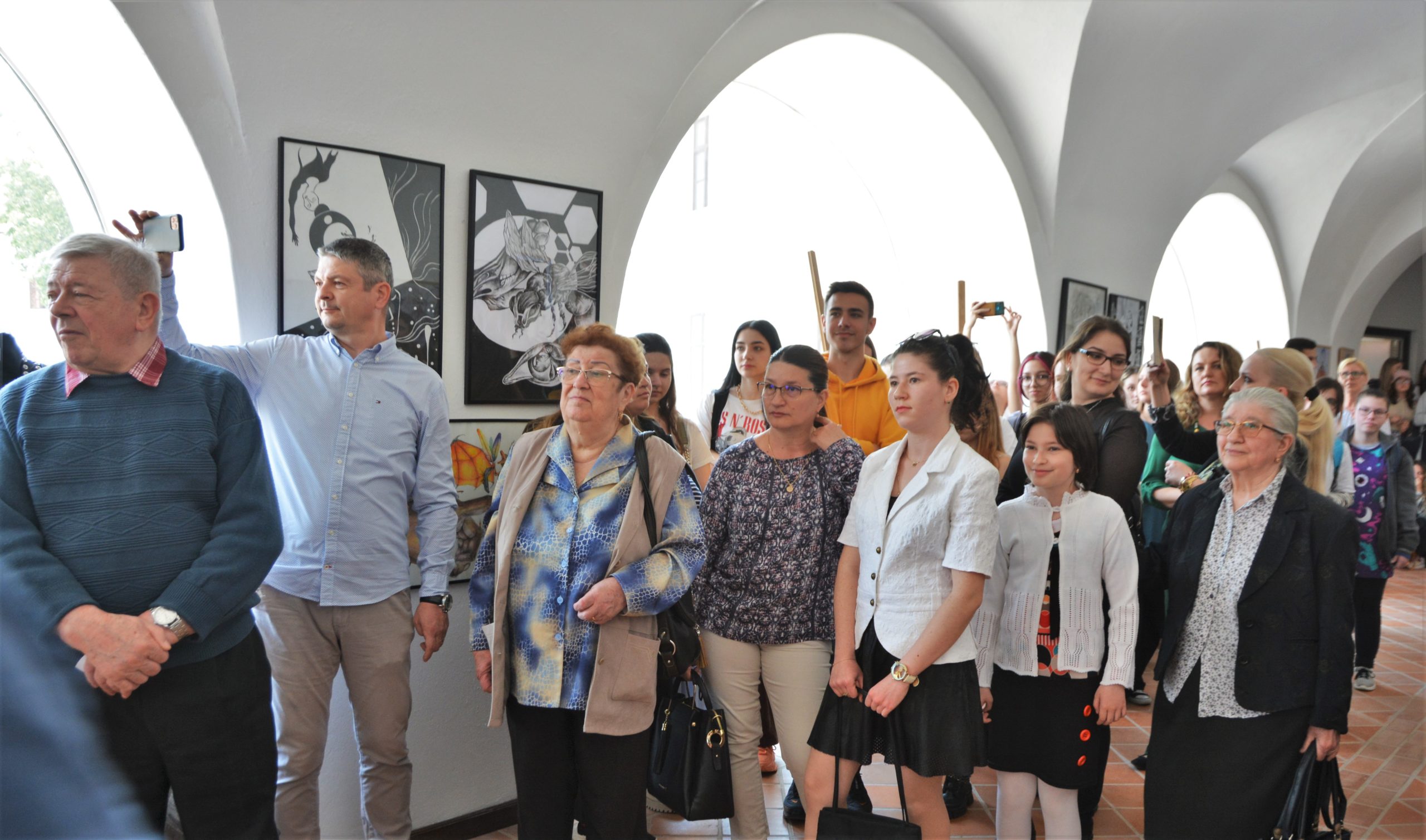 expozitie absolventi liceul de arte oradea (17)