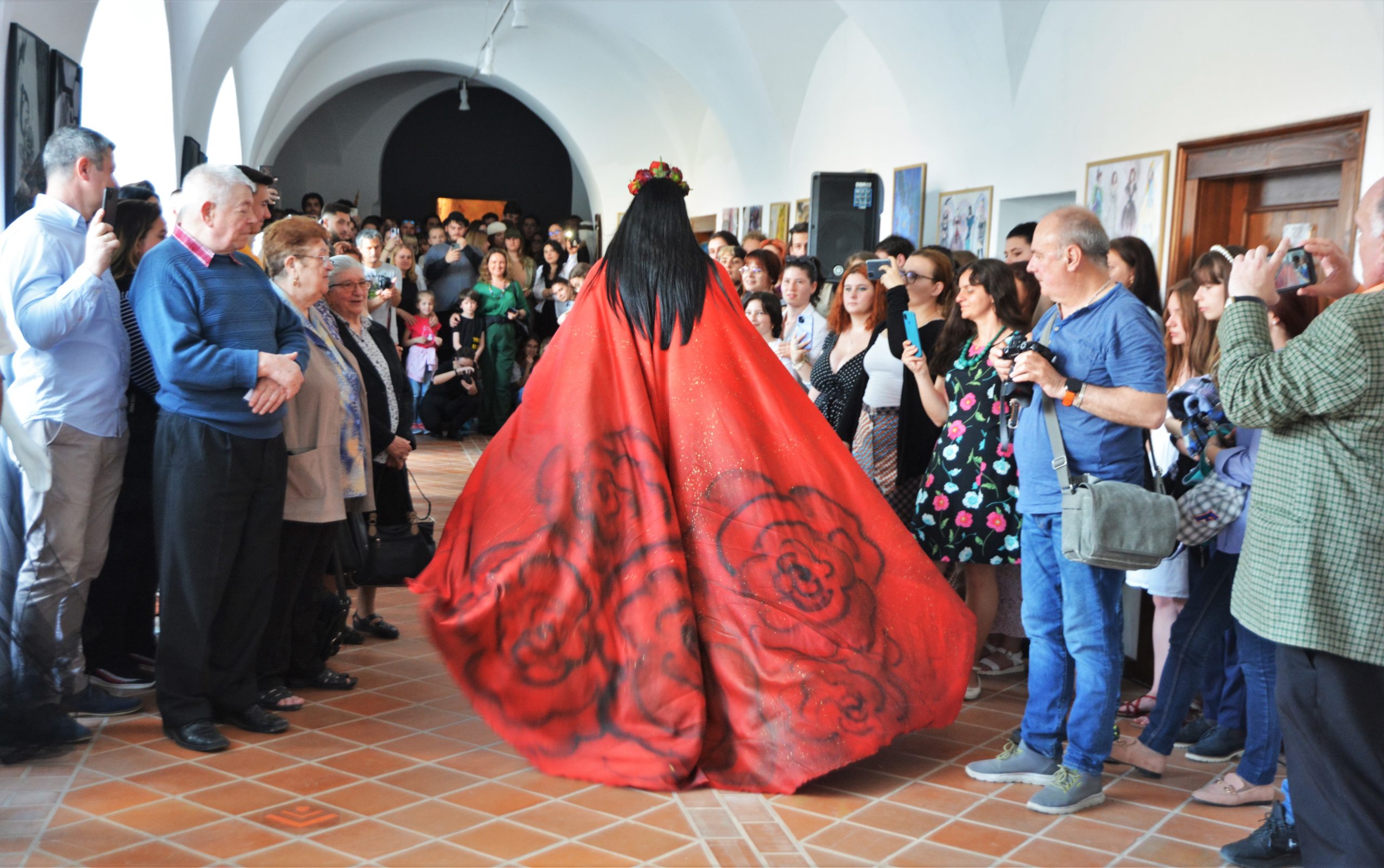 expozitie absolventi liceul de arte oradea (61)