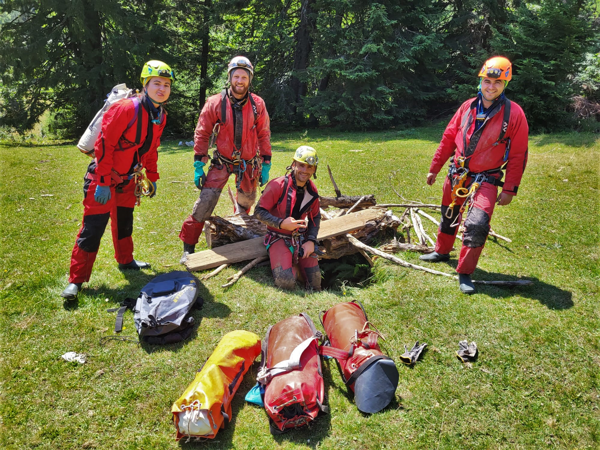 FOTO: Peste 30 de ani de explorare a Sistemului Vărăşoaia 26.07.2022