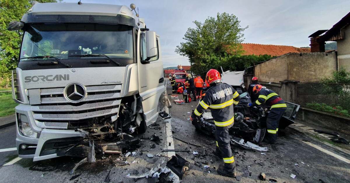 UPDATE: Critical accident in Auseu, amongst a truck and a vehicle: both of those victims died