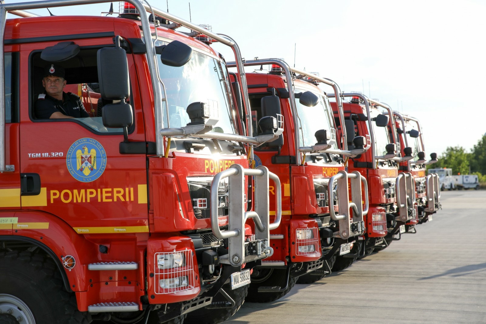 FOTO: Autospecialele pompierilor români trimise în Franța 12.08.2022