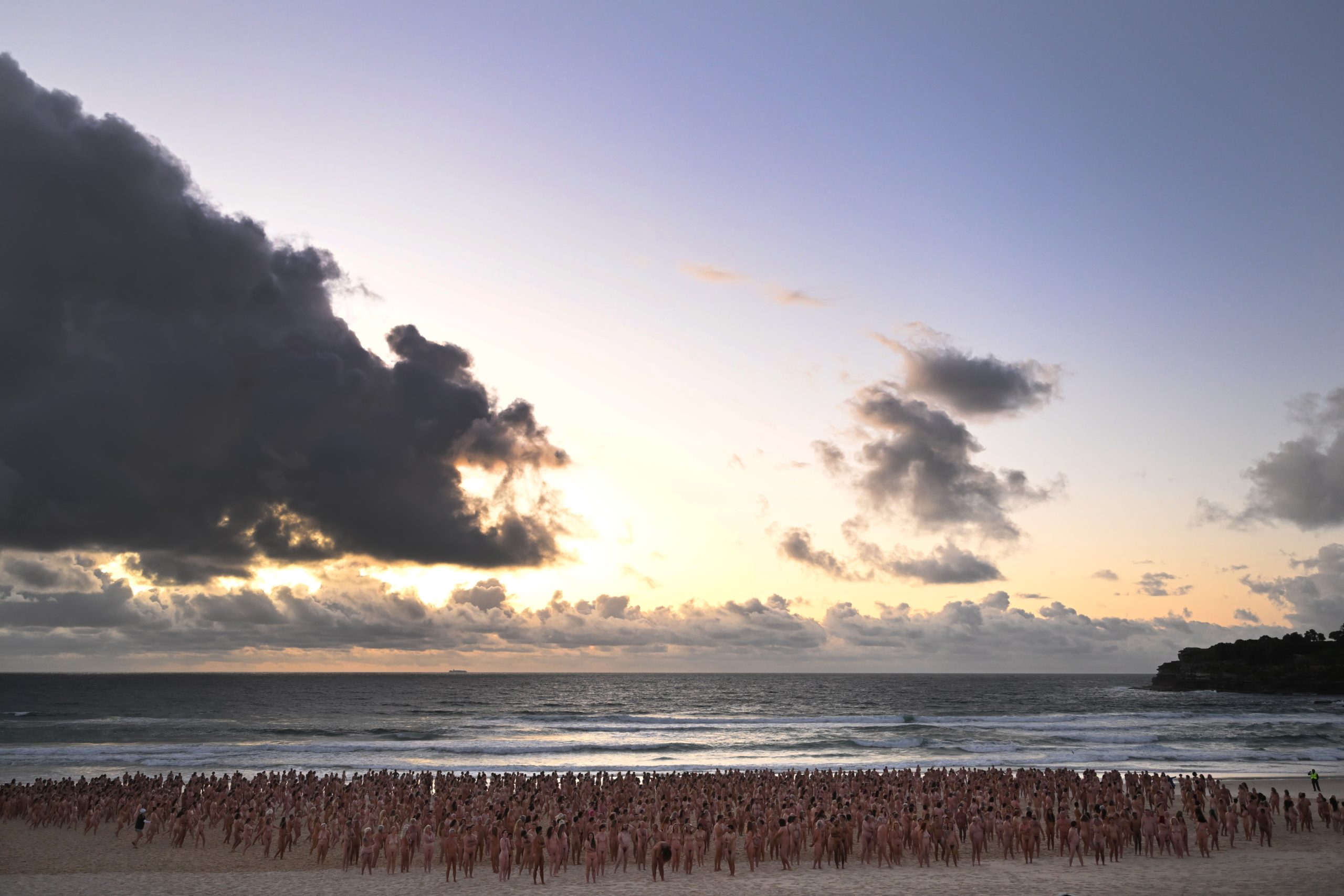 Spencer Tunick nude Sydney Bondi Beach  installation