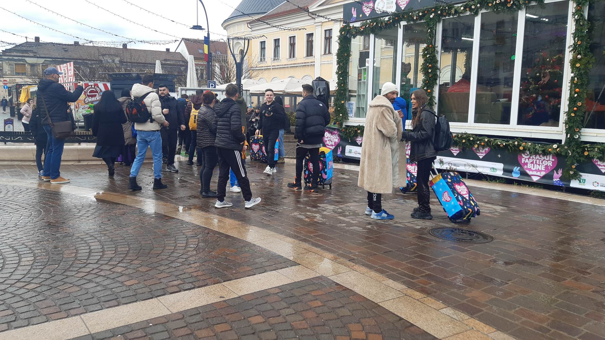 FOTO: Vedetele au ajuns la Casa Zu din Oradea 16.12.2022