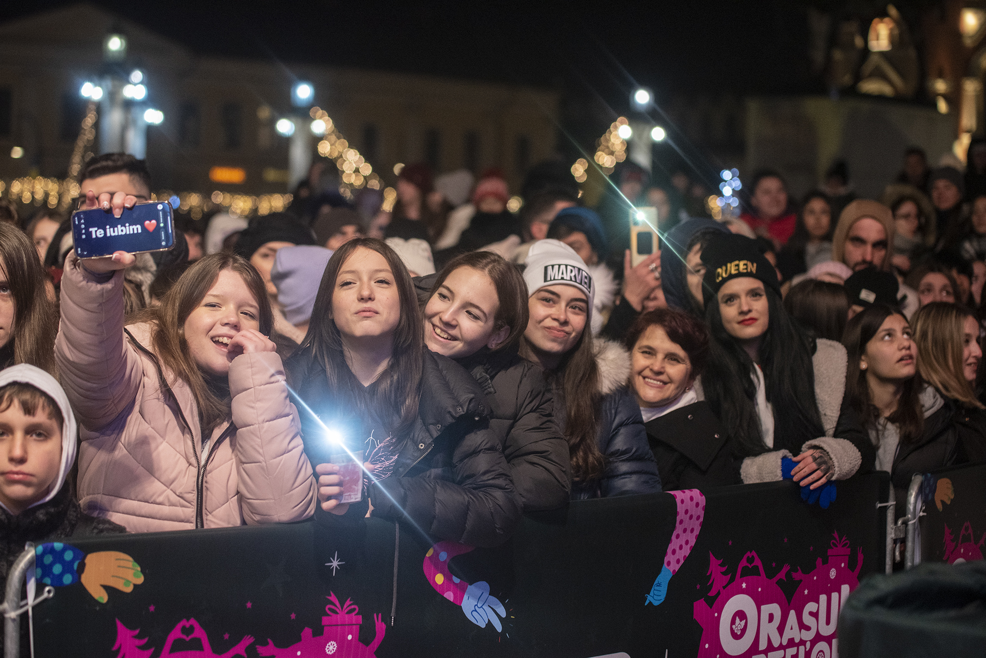 FOTO: A IV-a seară e concerte în Piața Unirii din Oradea 21.12.2022