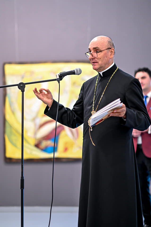 FOTO: PS Episcop Virgil Bercea a primit o diplomă de excelenţă, 02.03.2023