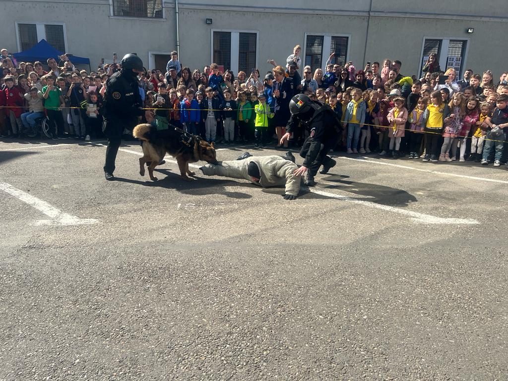 FOTO: La mulți ani, Poliția Română! 24.03.2023