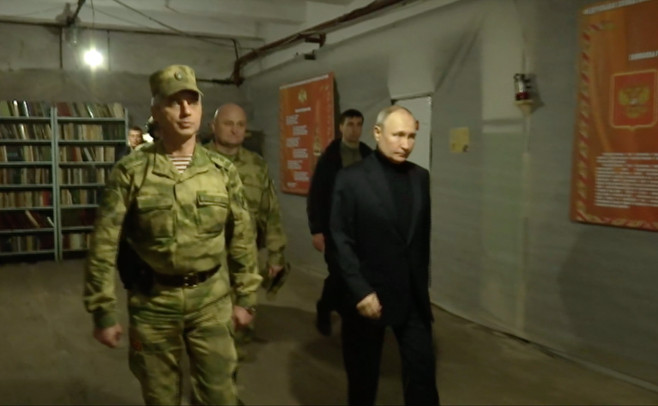 FOTO: Putin, o nouă vizită surpriză în regiunea ocupată Herson, 18.04.2023