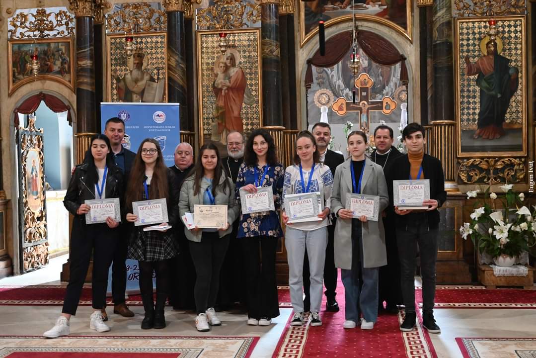 FOTO: Patru câștigători din Oradea la Olimpiada Națională de Religie 24.04.2023