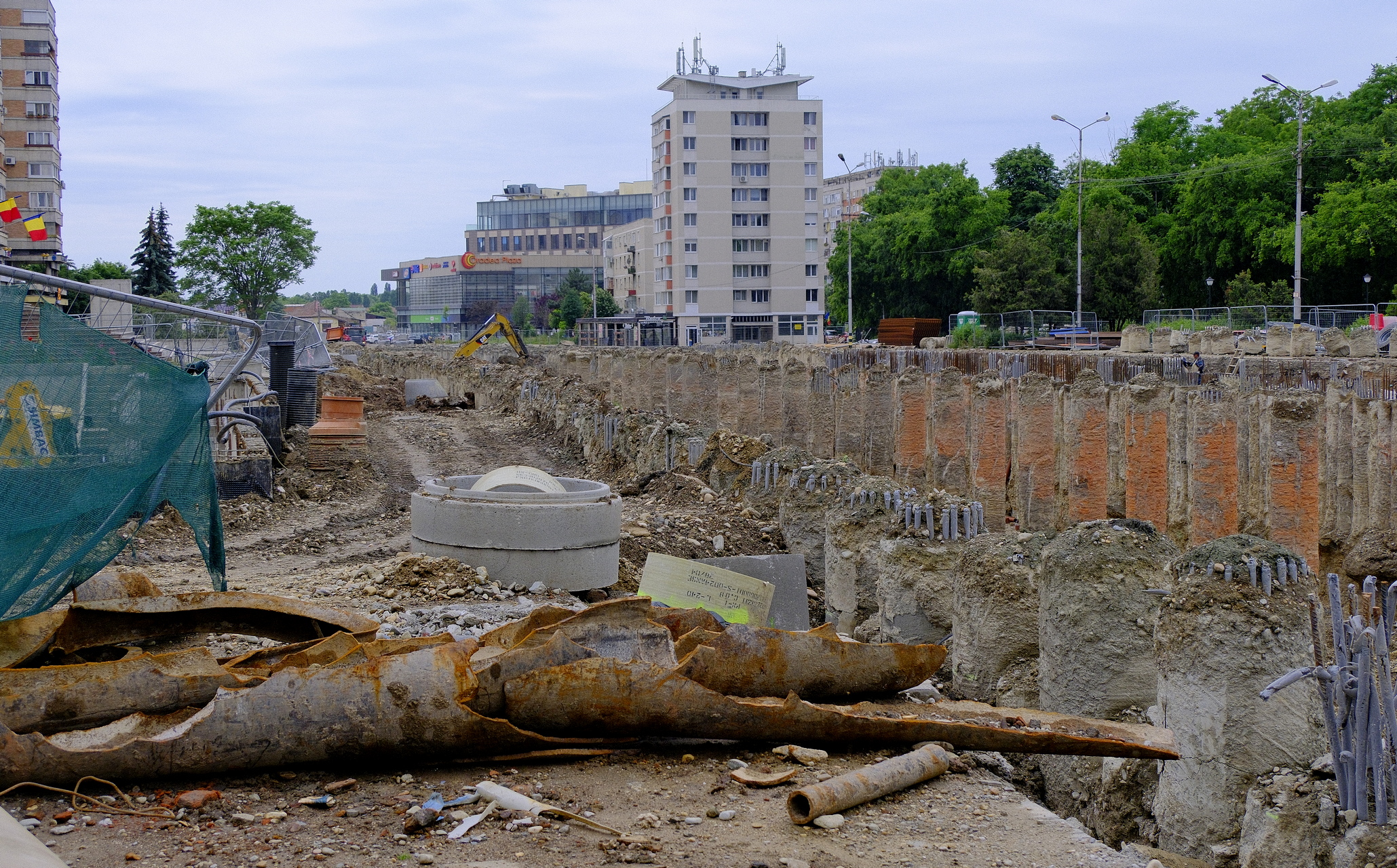 FOTO: Pasaje Centrul Civic, la 50% 7.06.2023