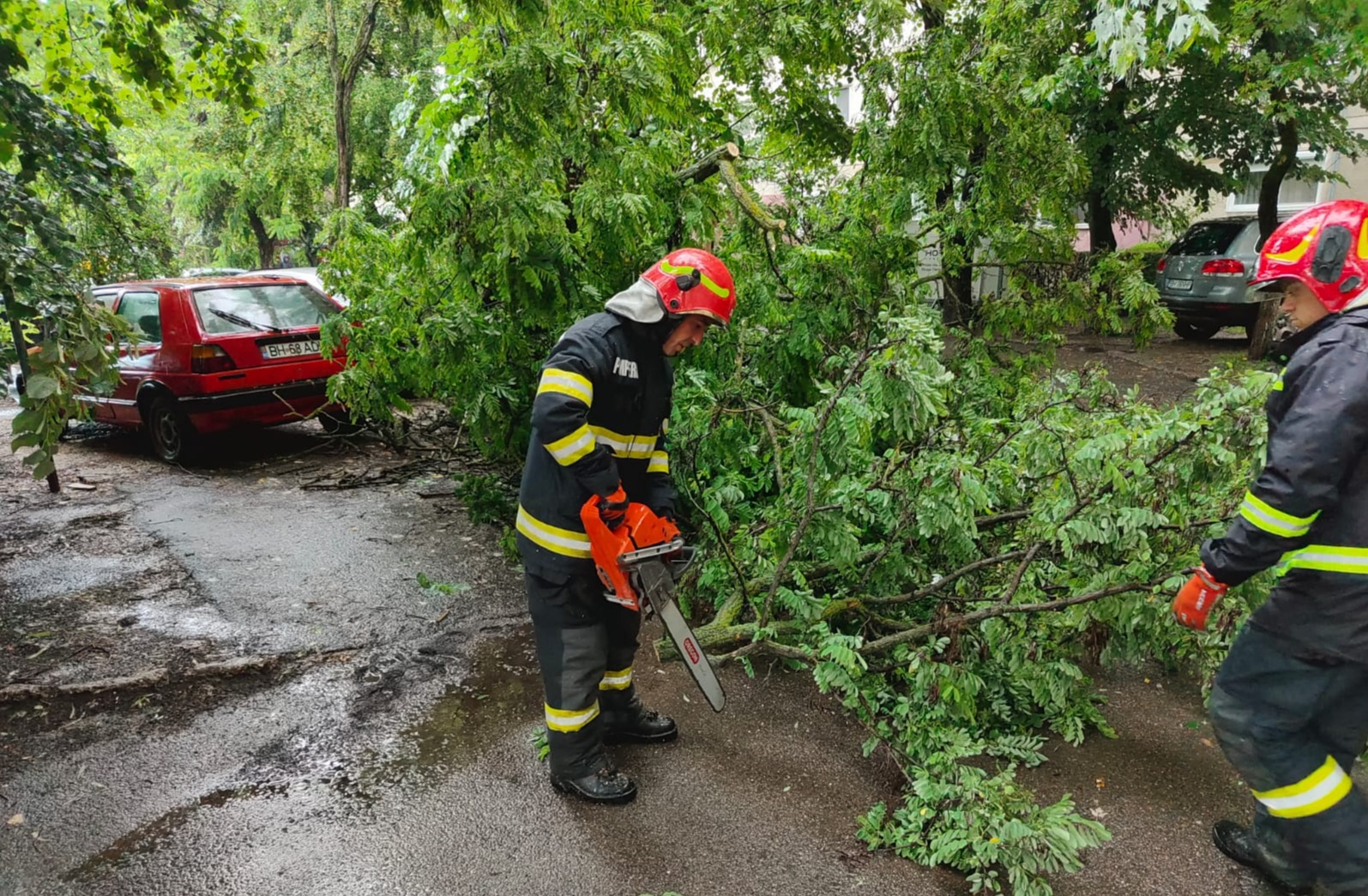 FOTO: Inundație după rupere de nori 11.06.2023