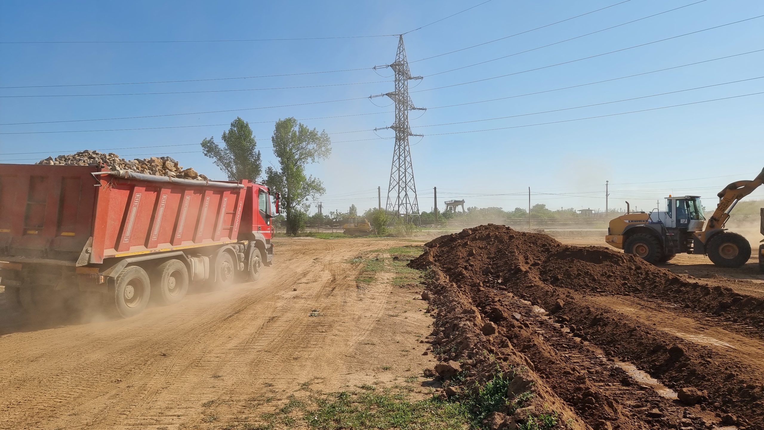 FOTO: Au demarat lucrările la centrul intermodal 18.07.2023