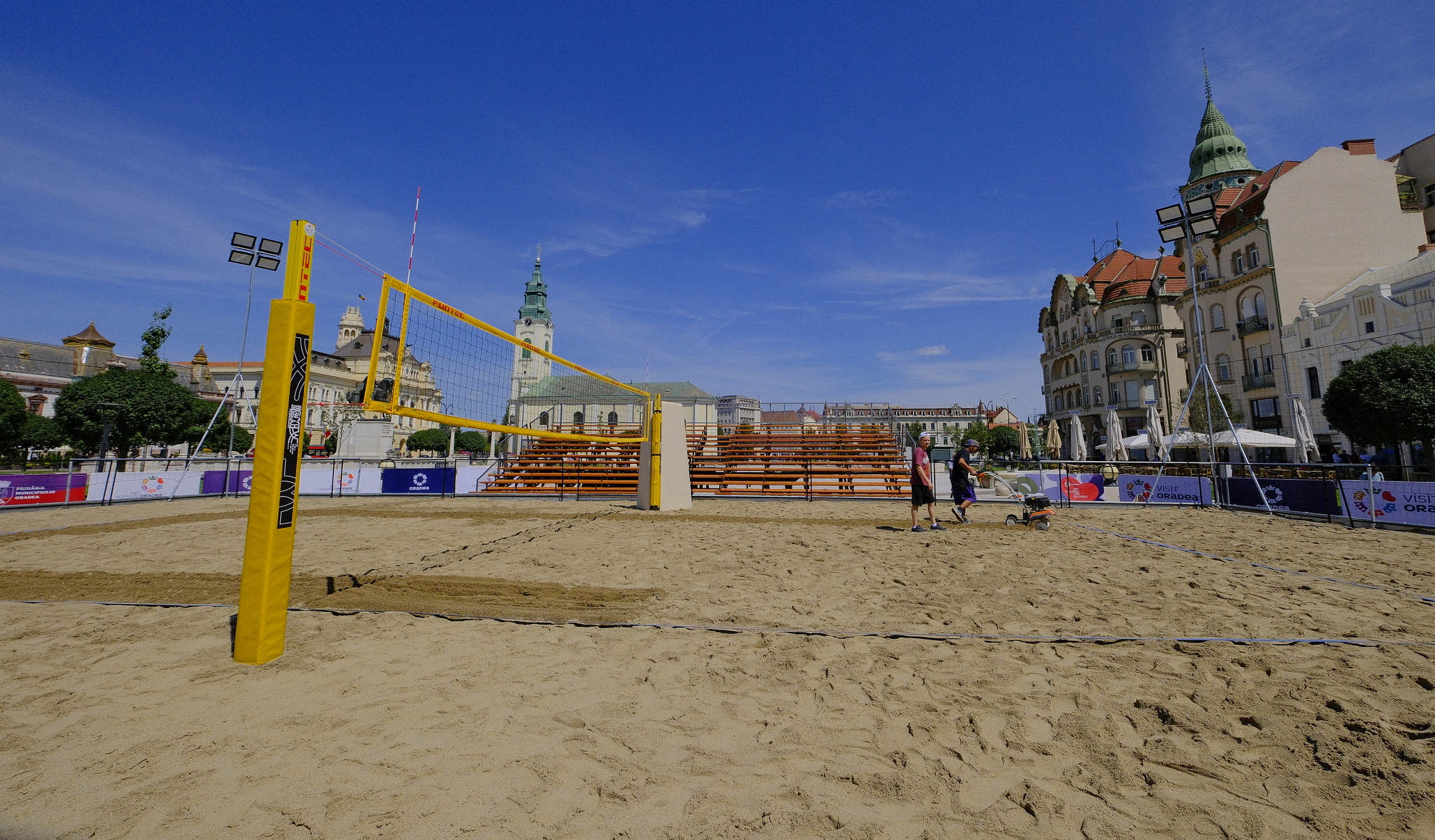 FOTO: Oradea Beach Volleyball Tournament în Piața Unirii 09.08.2023