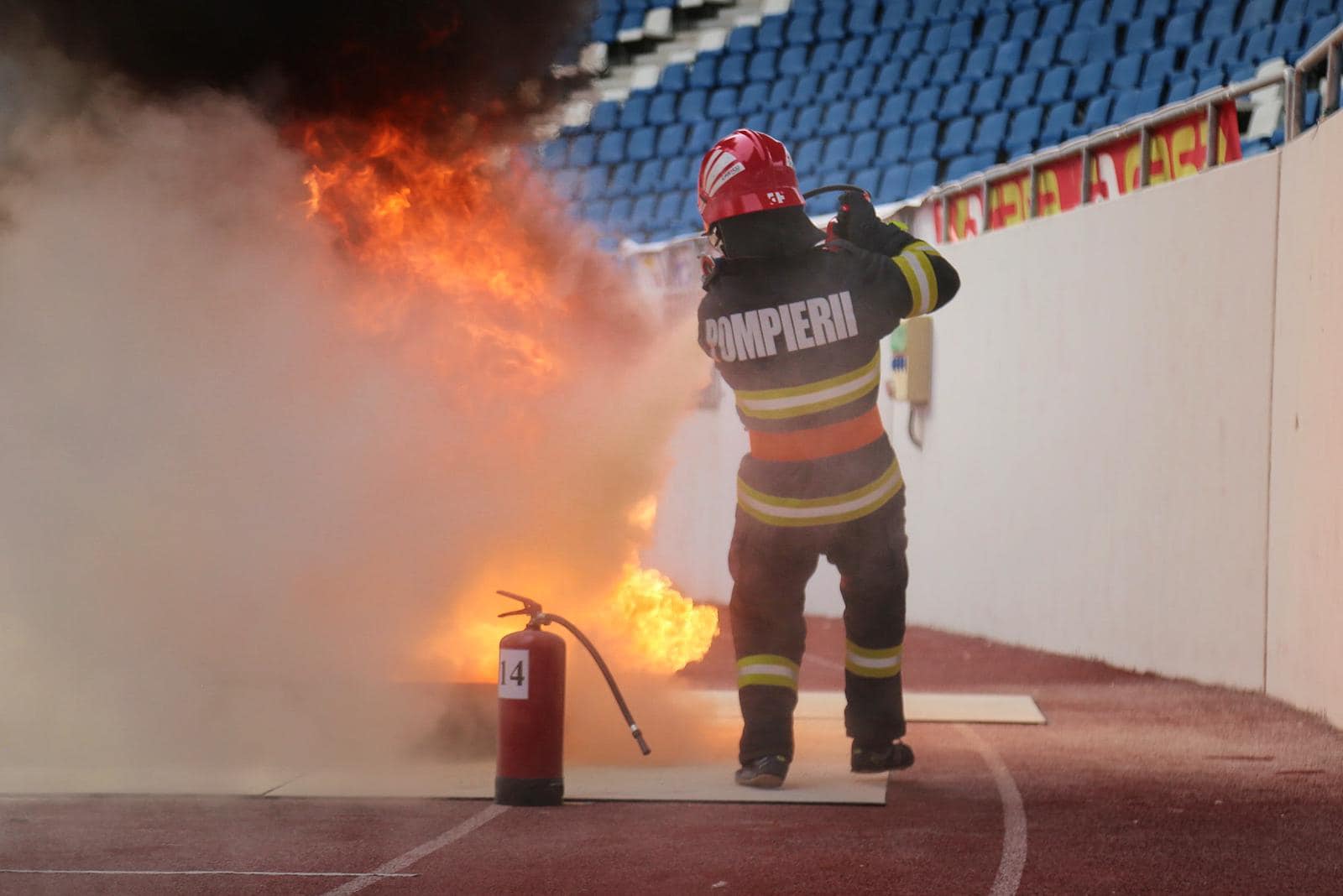 FOTO: Pompierii bihoreni, pe podium la Concursurile Serviciilor Profesioniste pentru Situaţii de Urgenţă, 31.08.2023