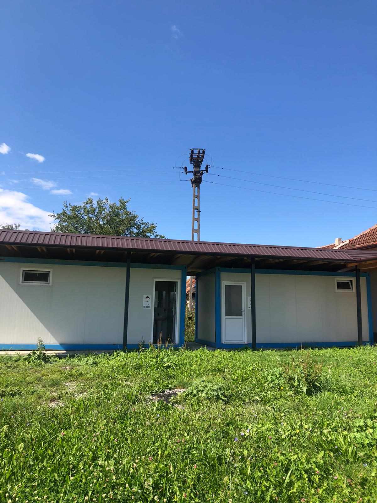 FOTO: Bihorul nu mai are nicio școală și nicio grădiniță cu latrine în curte, 06.09.2023