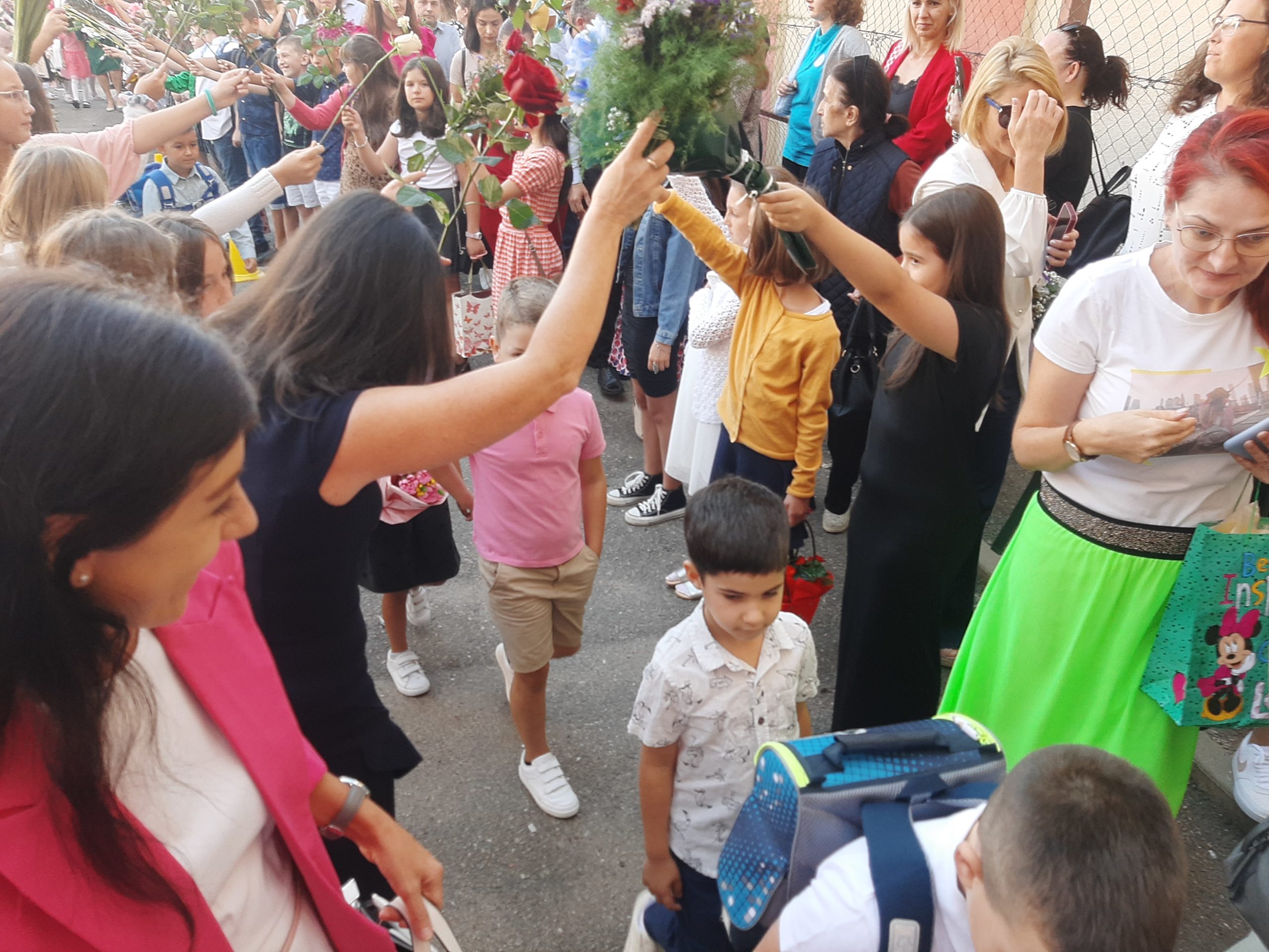 FOTO: Festivitatea de deschidere a noului an școlar la Școala Generală Nr.16, 11.09.2023