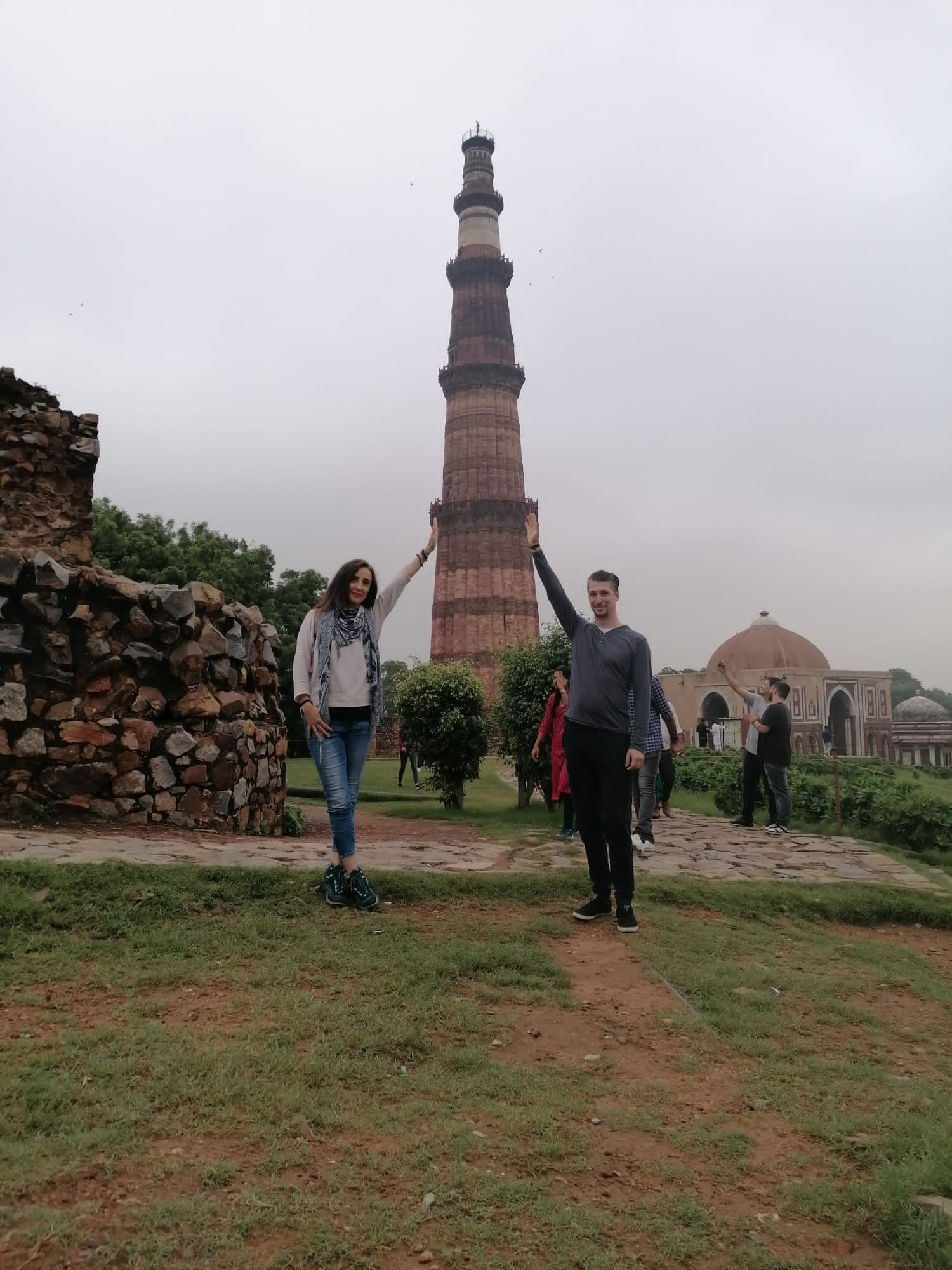 turnul Qutub Minar din New Delhi