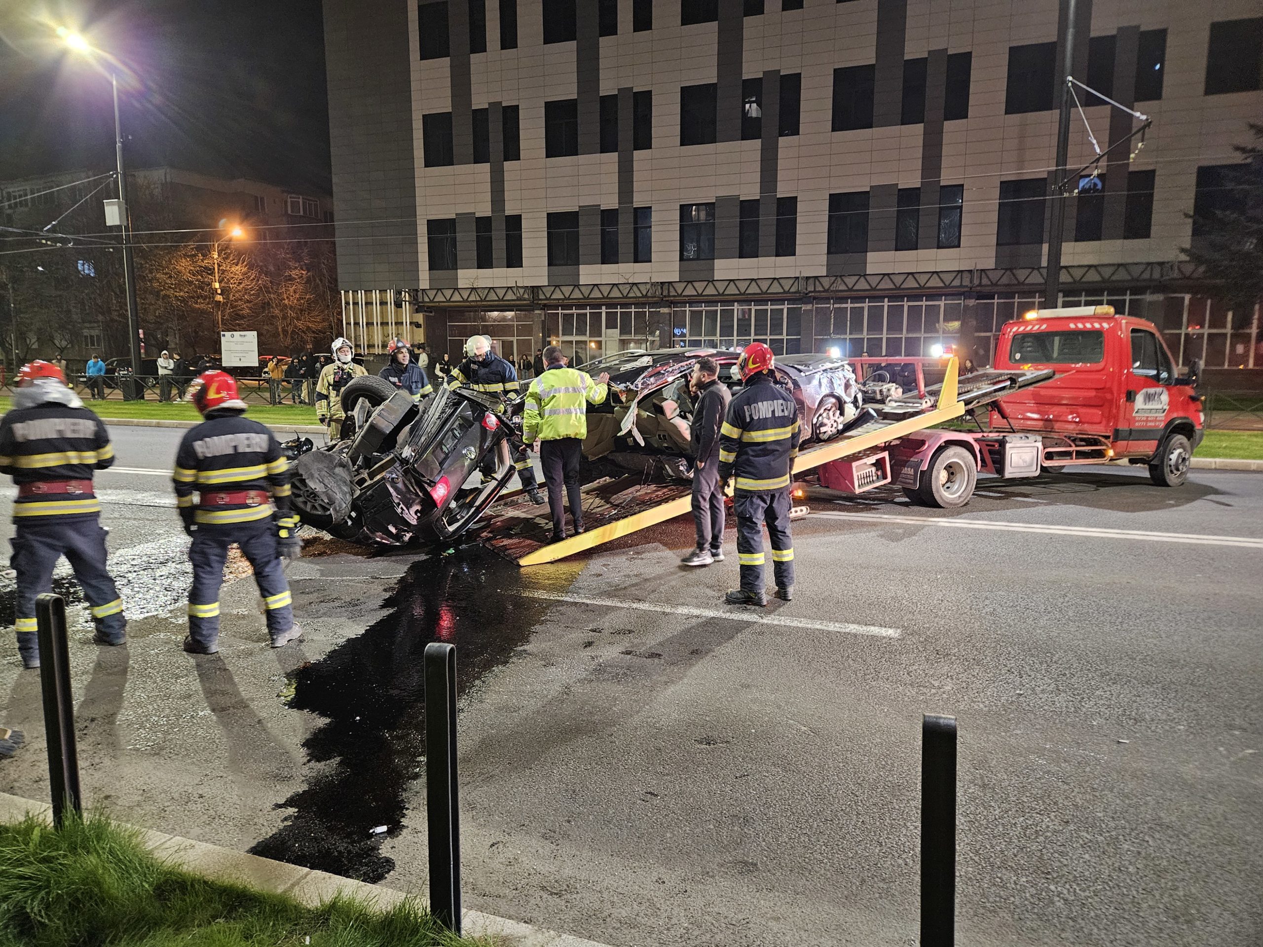 FOTO: Accident grav la blocul Cicero 20.03.2024