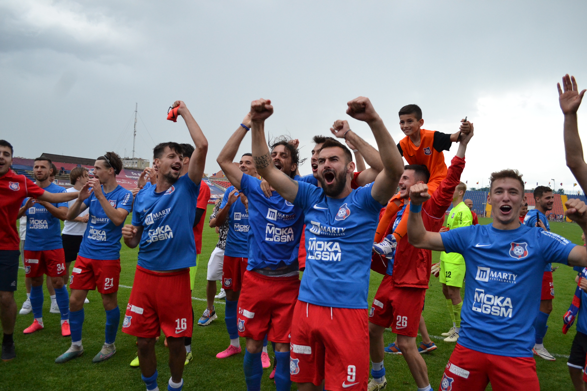 FOTO: Bucuria jucătorilor de la FC Bihor foto Teodor Biriș