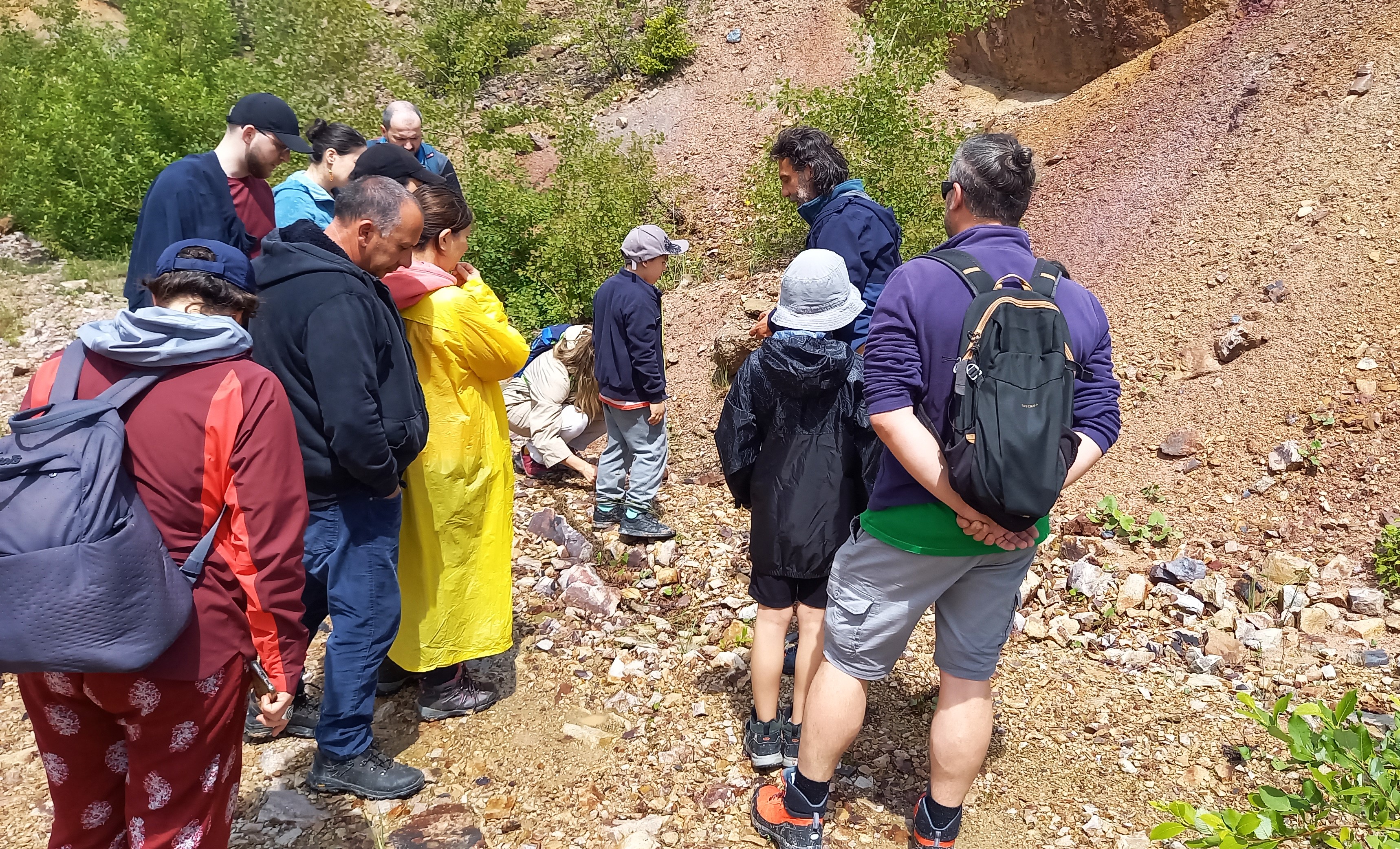 vânatoare de minerale si roci la Roşia (15)