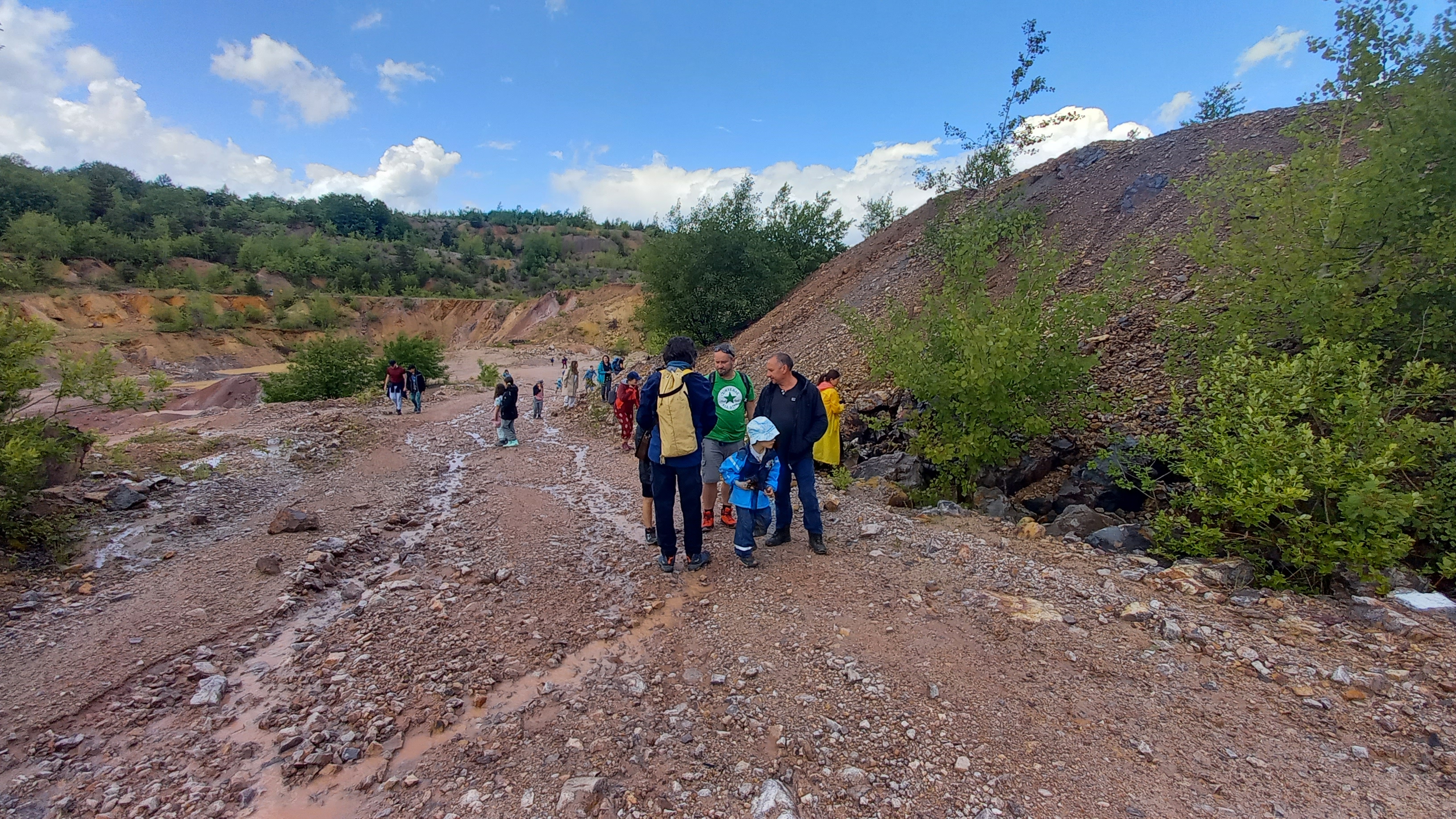 vânatoare de minerale si roci la Roşia (21)