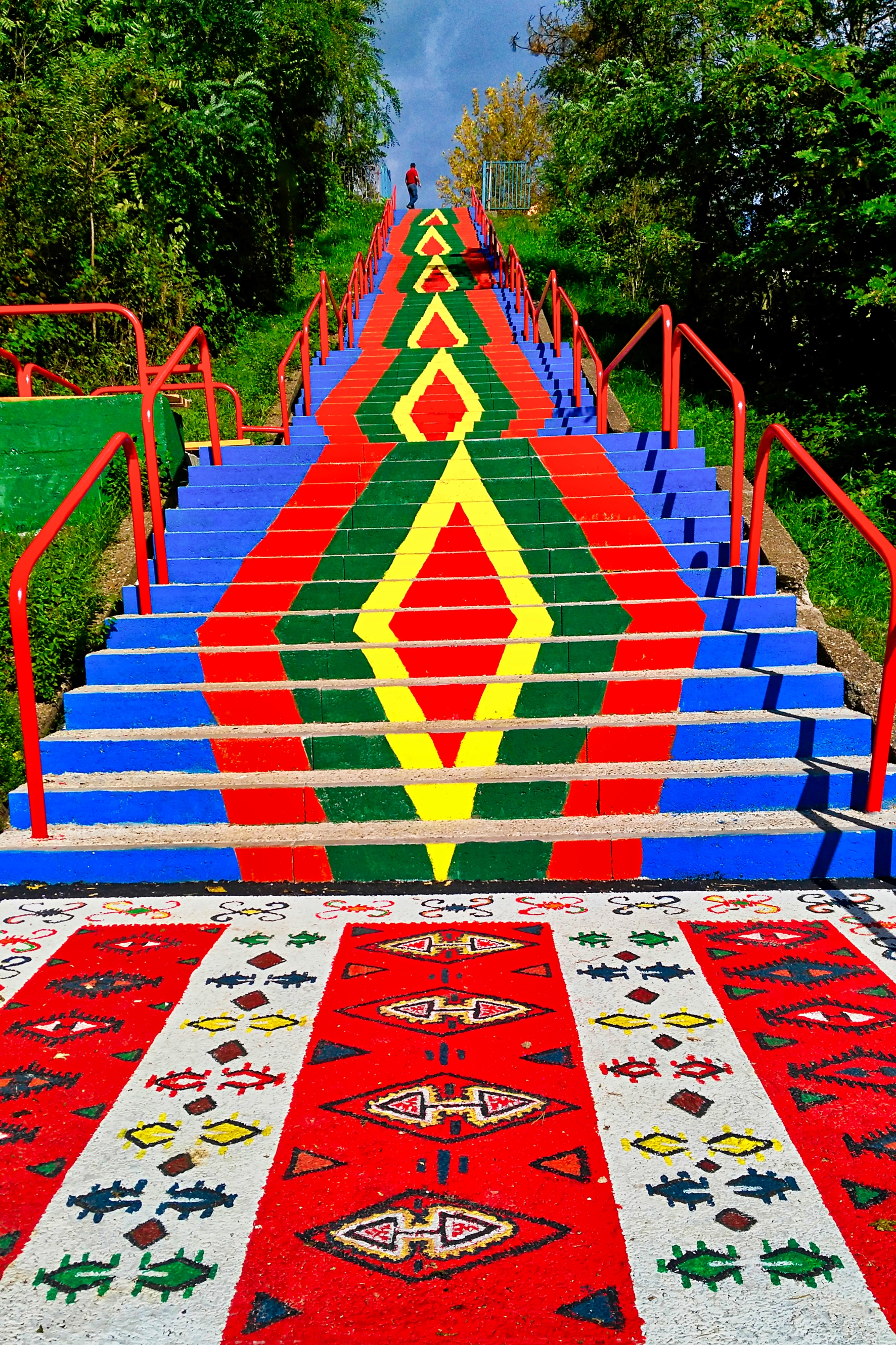 2_Faruk_Ibrahimovic_Tuzla_Bosnia-Herzegovina_Carpeted Stairs