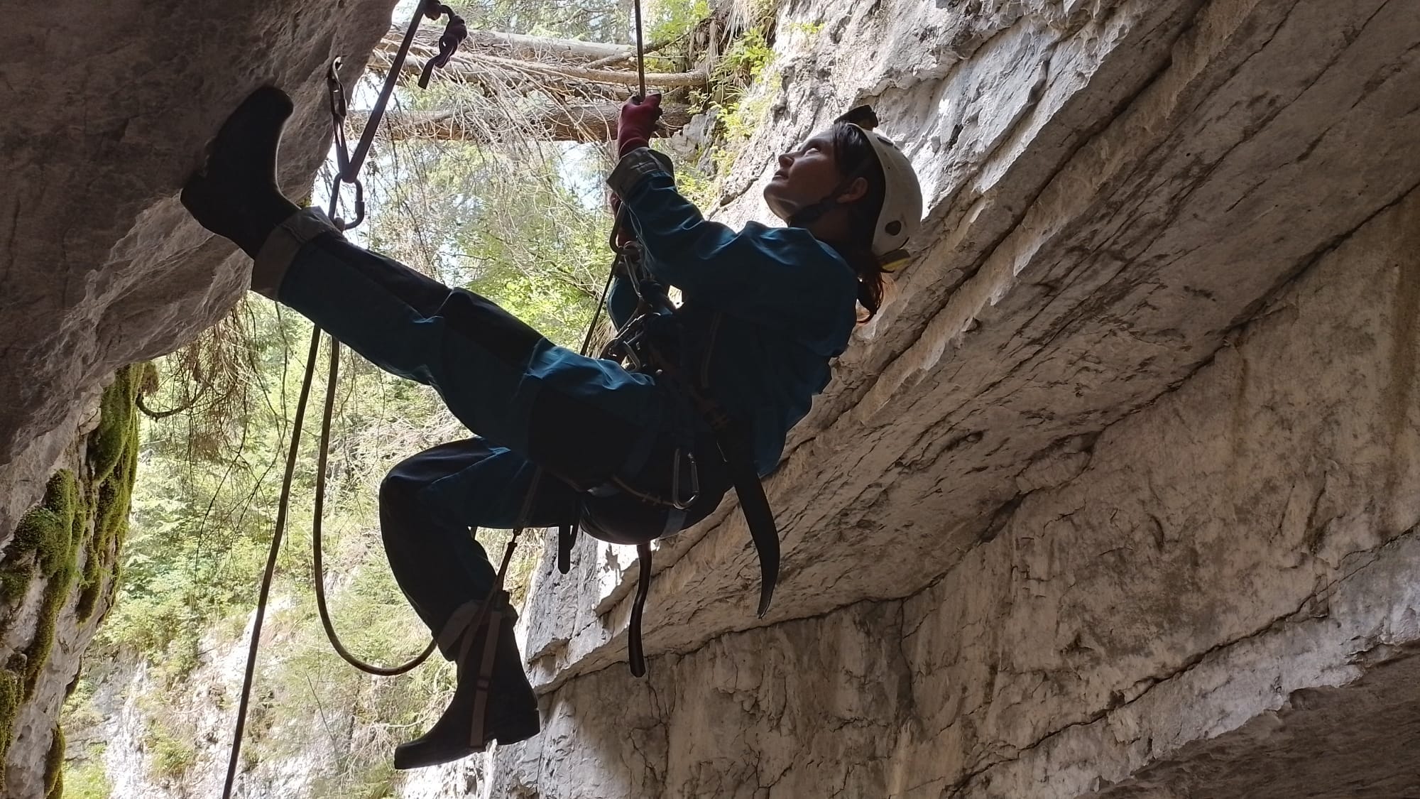 şcoala nationala de speologie24