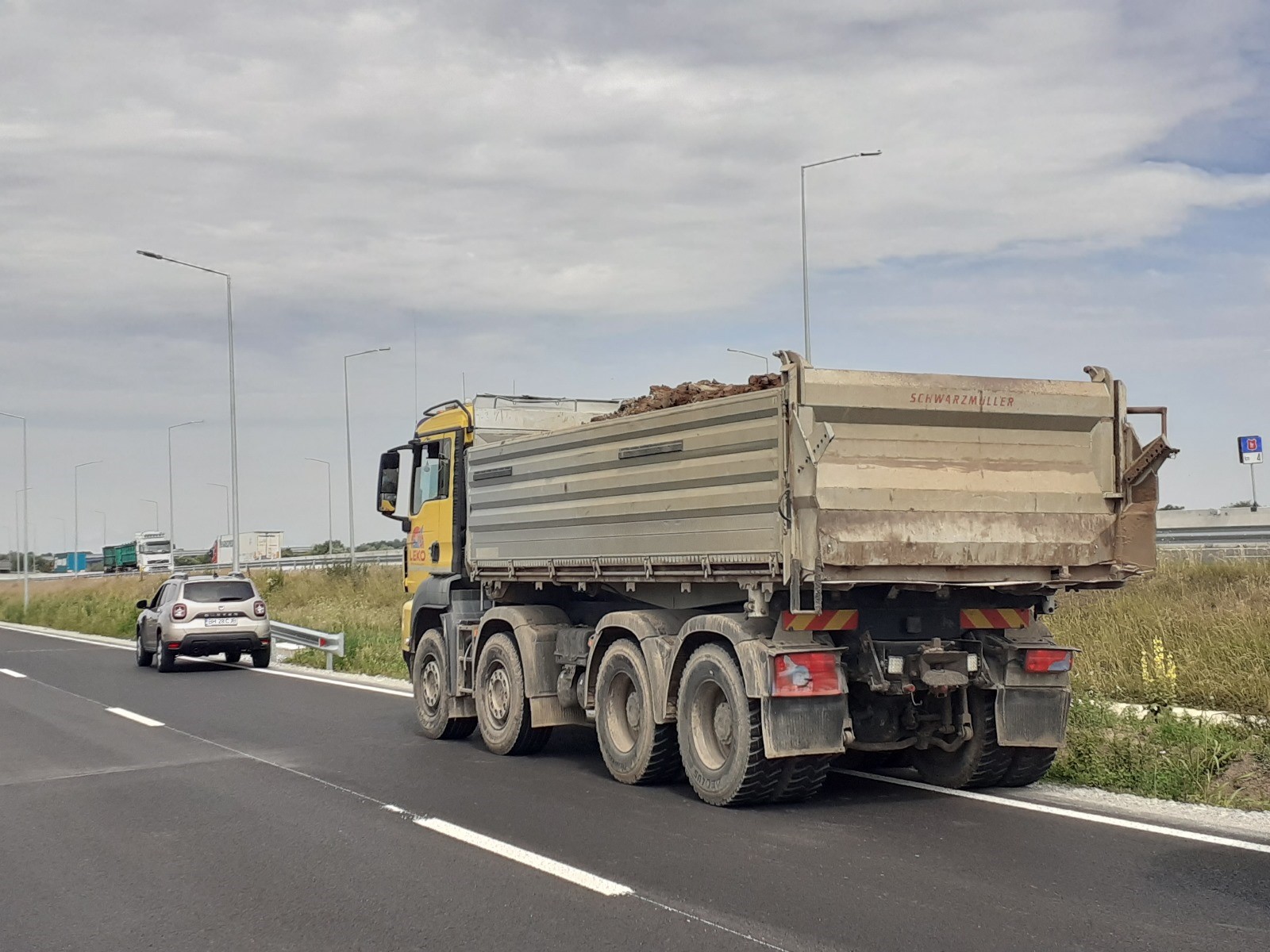 foto: Controale la vehiculele încărcate cu marfă, 26.09.2024