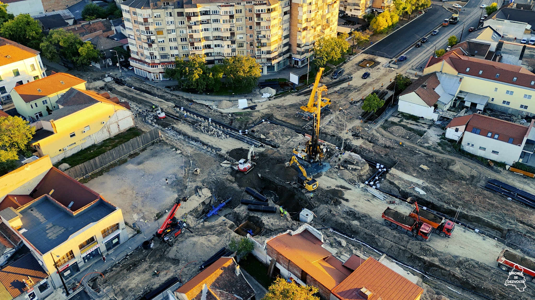 foto: Se amână, din nou, deschiderea parțială a traficului peste lucrările la Pasajului Decebal, 10.10.2024