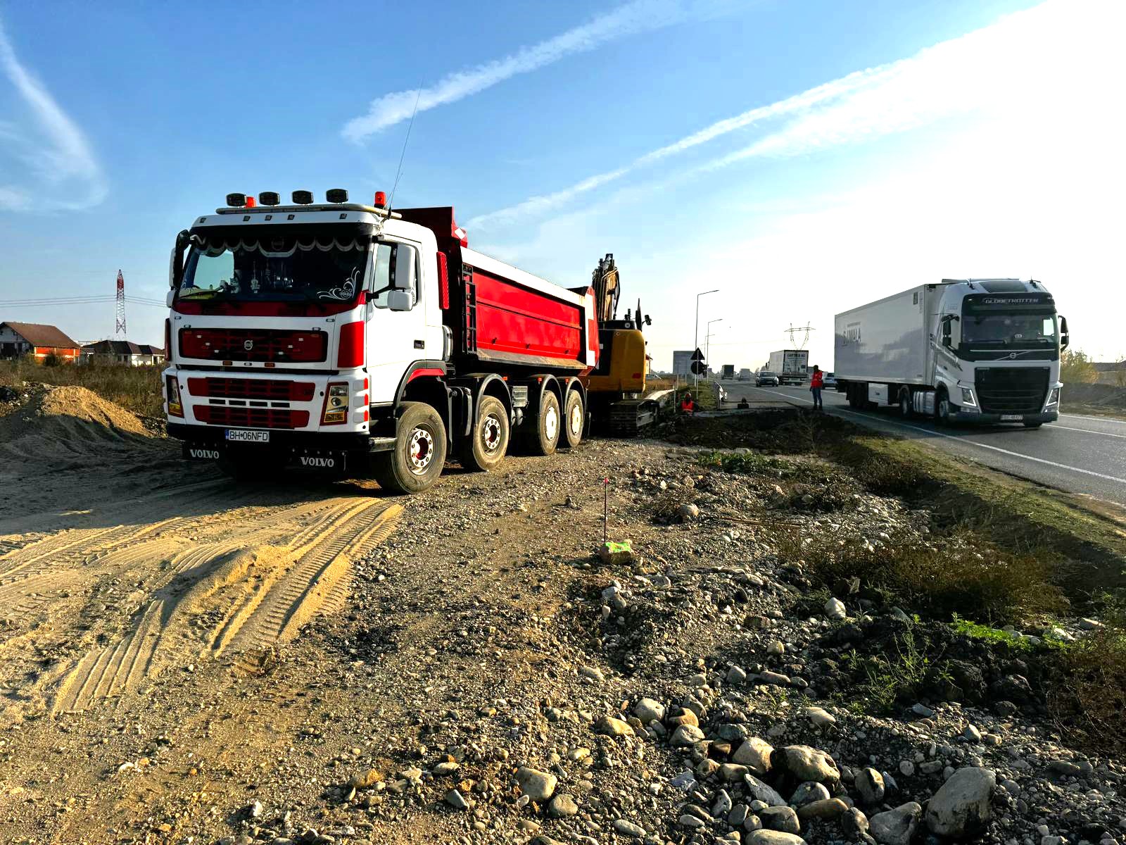 foto: Au început lucrările de pregătire a șantierului ce va deservi construcția viitorului pasaj de la ieșire din Oșorhei, 01.11.2024