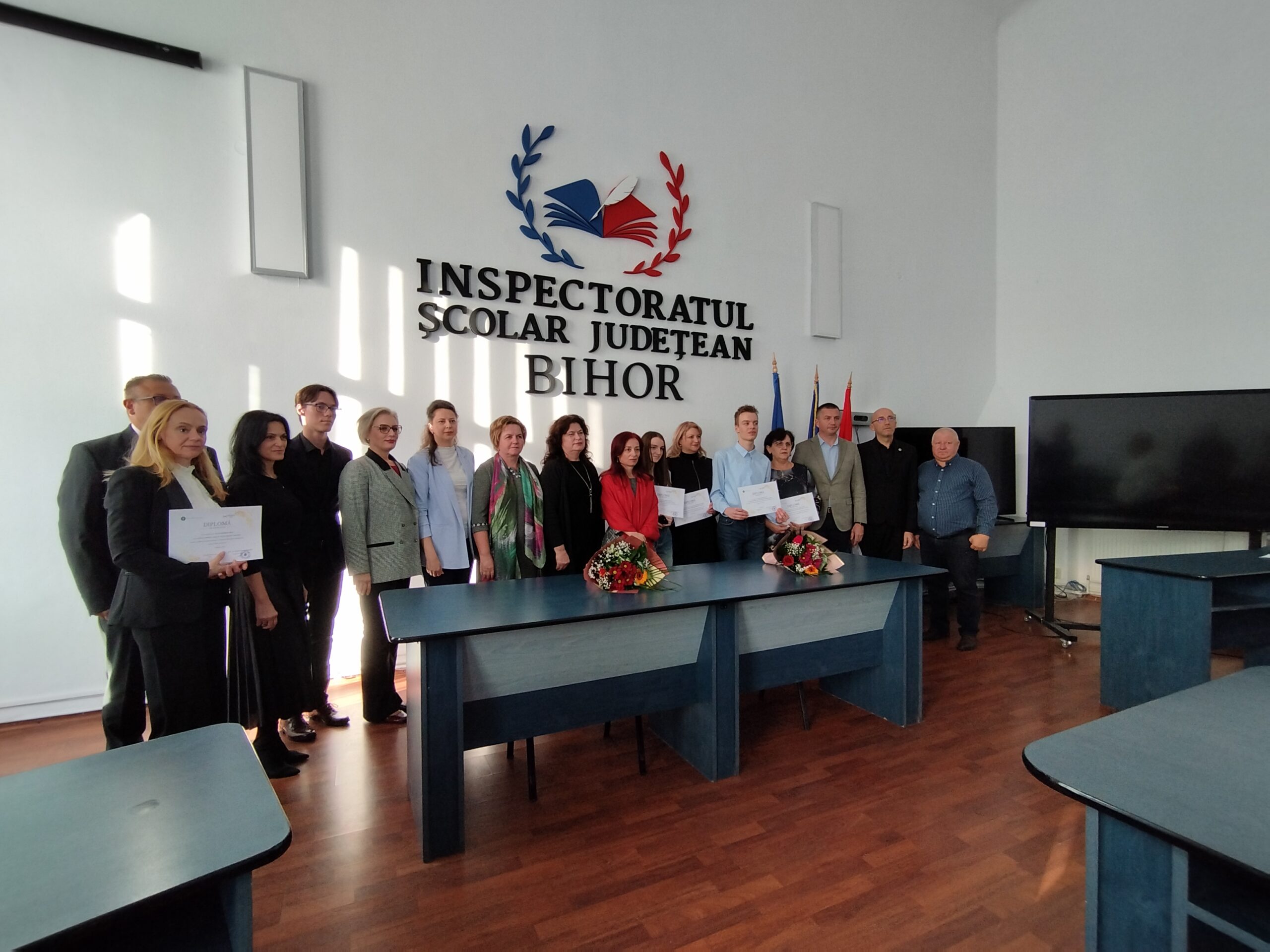 foto: Elevi premiați de Inspectoratul Școlar Județean, 08.11.2024