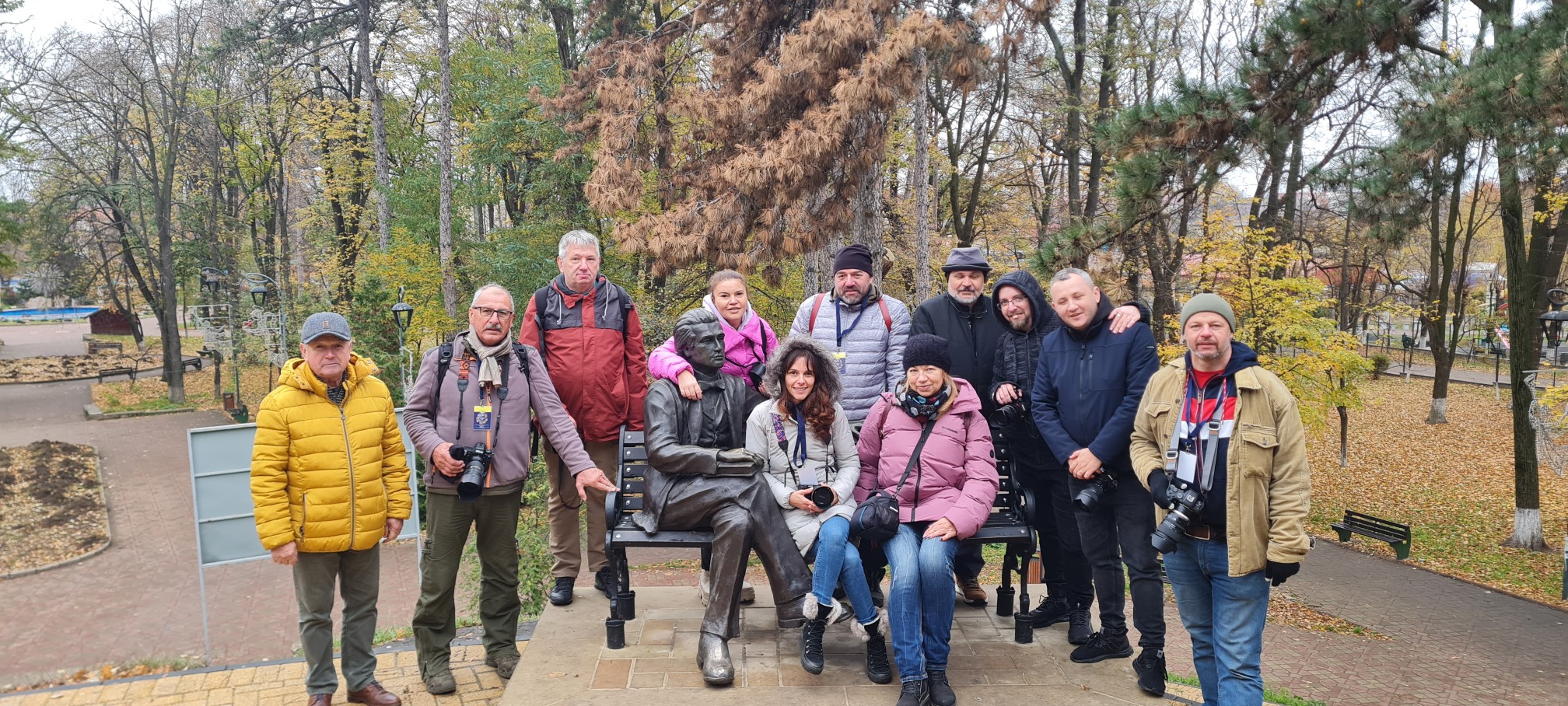 1artiştii in parcul M Eminescu 12 k