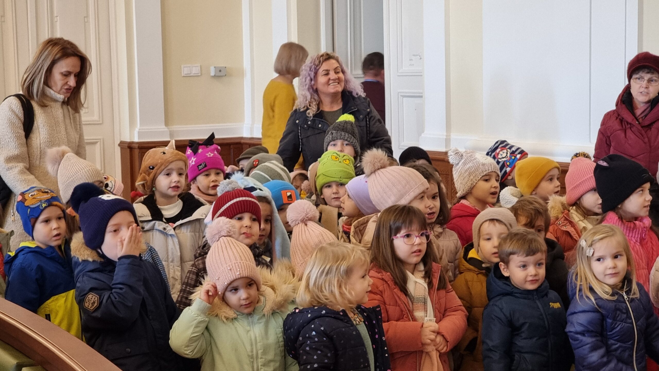 Foto: Peste 600 de copii au adus spiritul sărbătorilor 19.12.2024